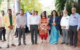 Welcoming the Chief Guest to the Placement Day Celebration Welcoming the Chief Guest to the Placement Day Celebration